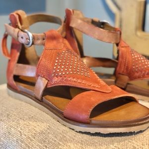 Miz Mooz Tessa Sandal